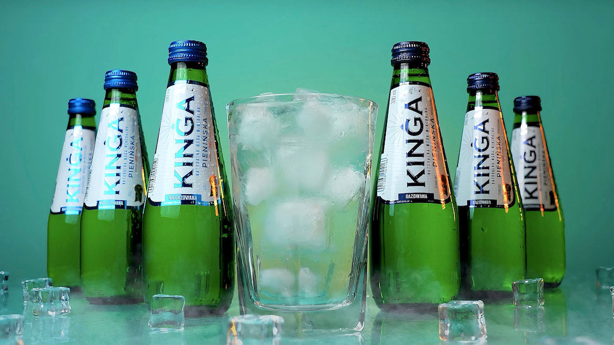 
Kinga Pieninska Green Line fine water bottle